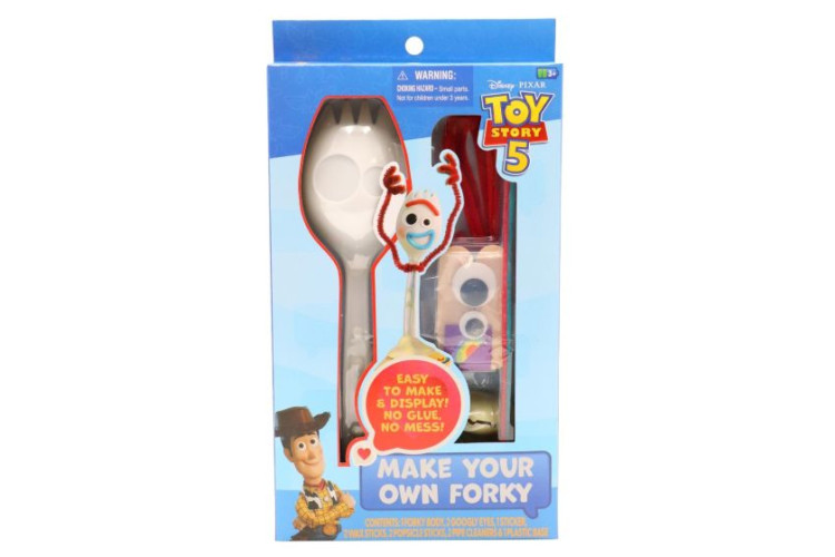 Toy Story 5 -  Make Your Own Forky