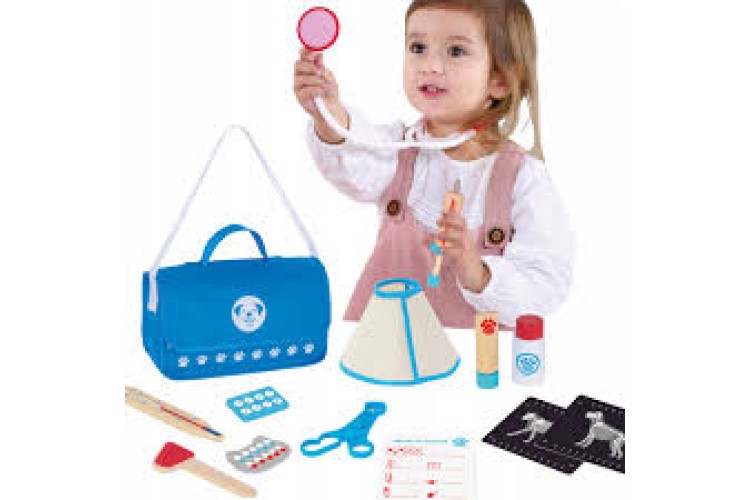 Wooden Little Pet Vet Play Set
